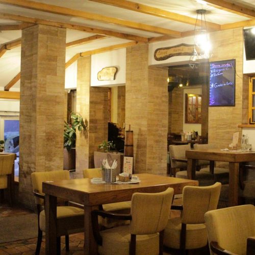 Pizzeria-lovac-interijer Pizzeria-lovac-interijer